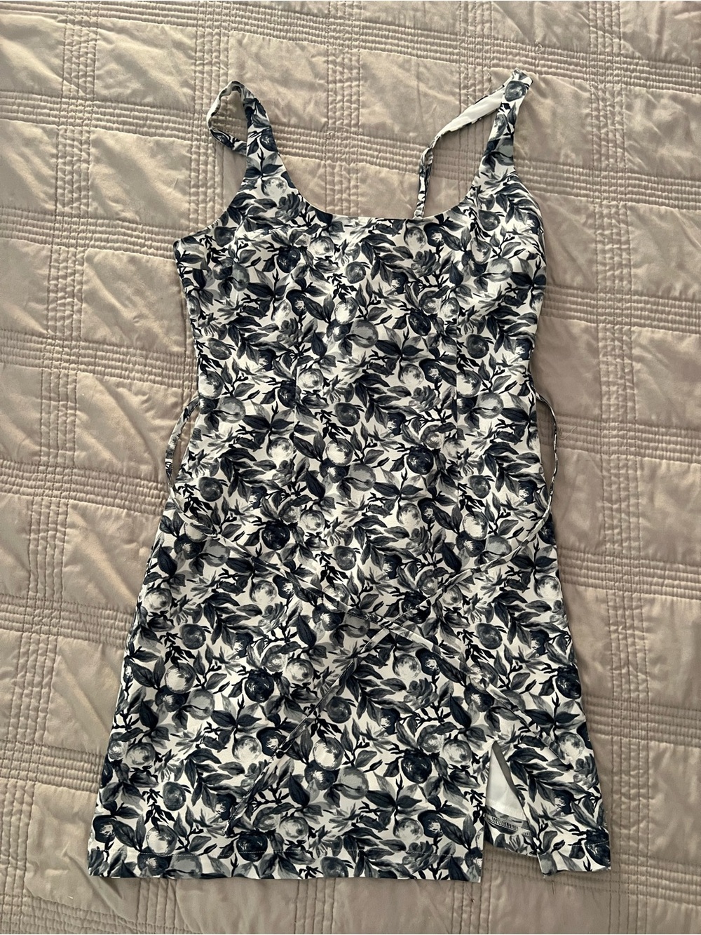 Abercrombie & Fitch Navy Blue and White Floral Mini Dress